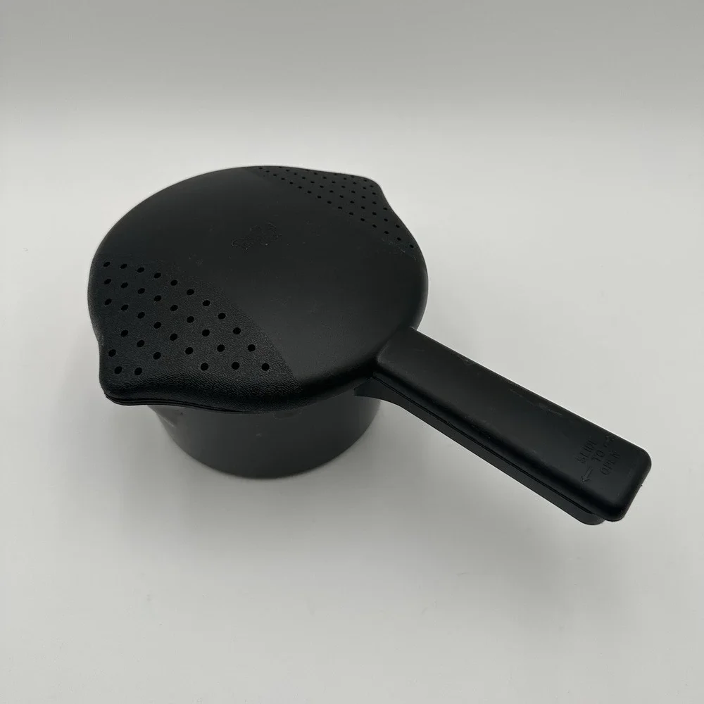 Vintage Pampered Chef 1 Qt Micro-Cooker Microwave Steamer Black USA Made
